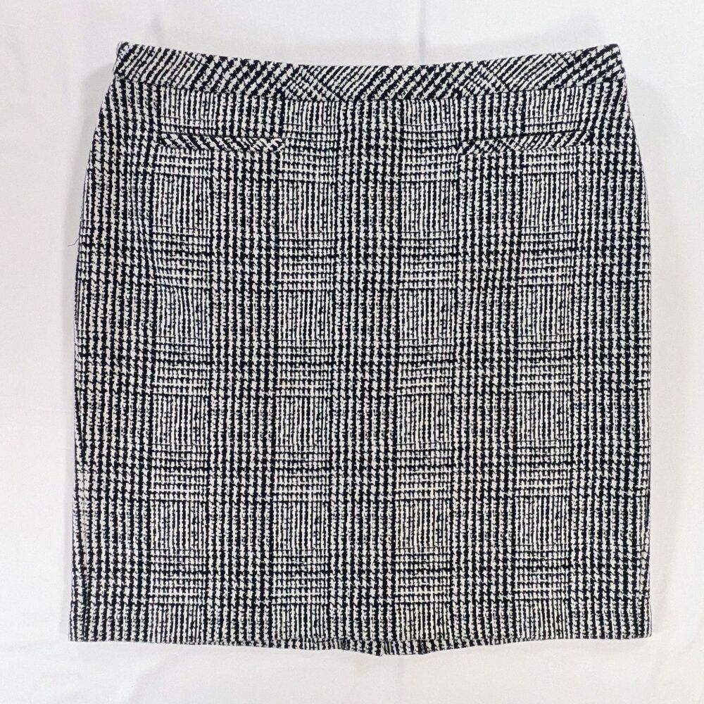 Talbots Skirt Size 14P Black Plaid Knee Length Pencil Slit lined preppy